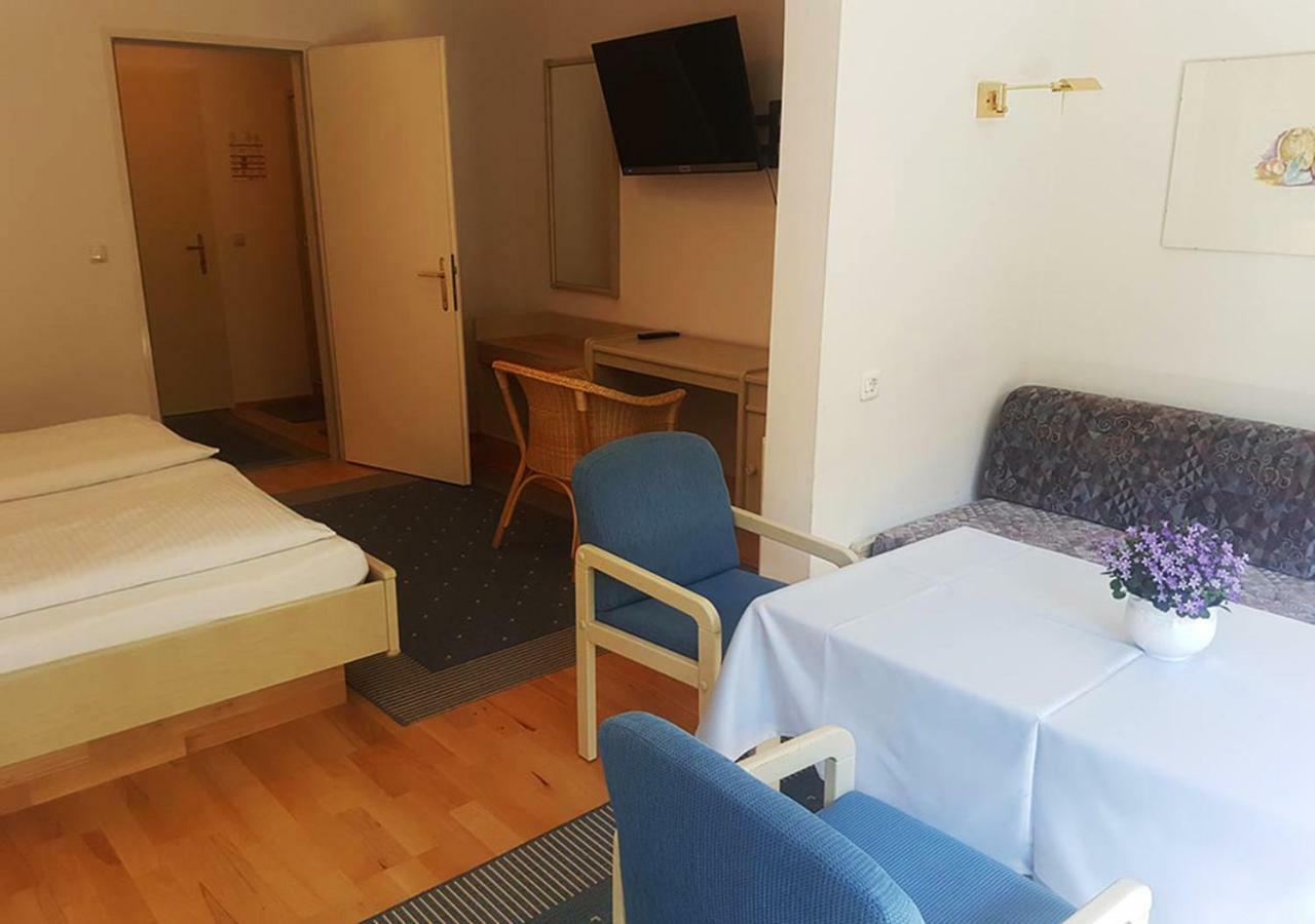 Comfort Rooms Bruckner Бадгаштейн Номер фото