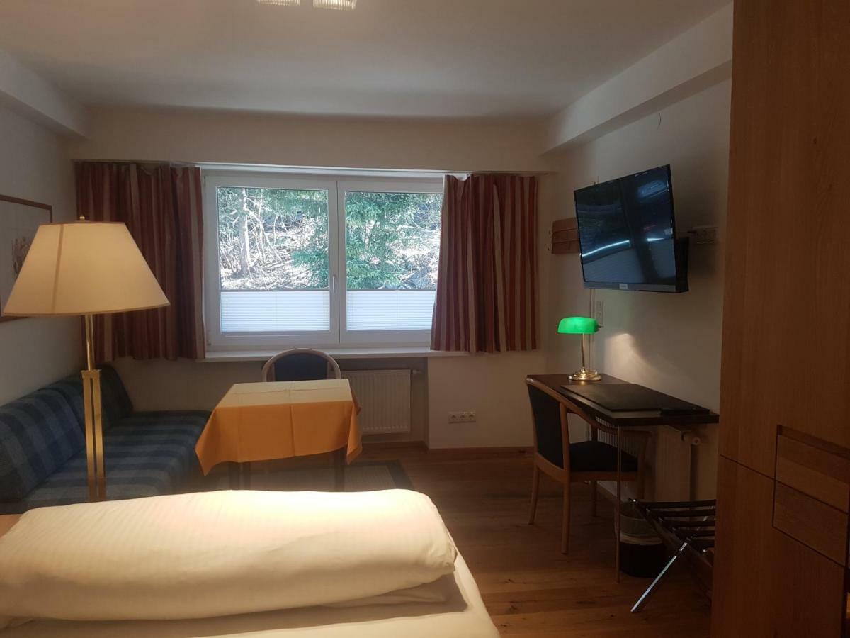 Comfort Rooms Bruckner Бадгаштейн Экстерьер фото