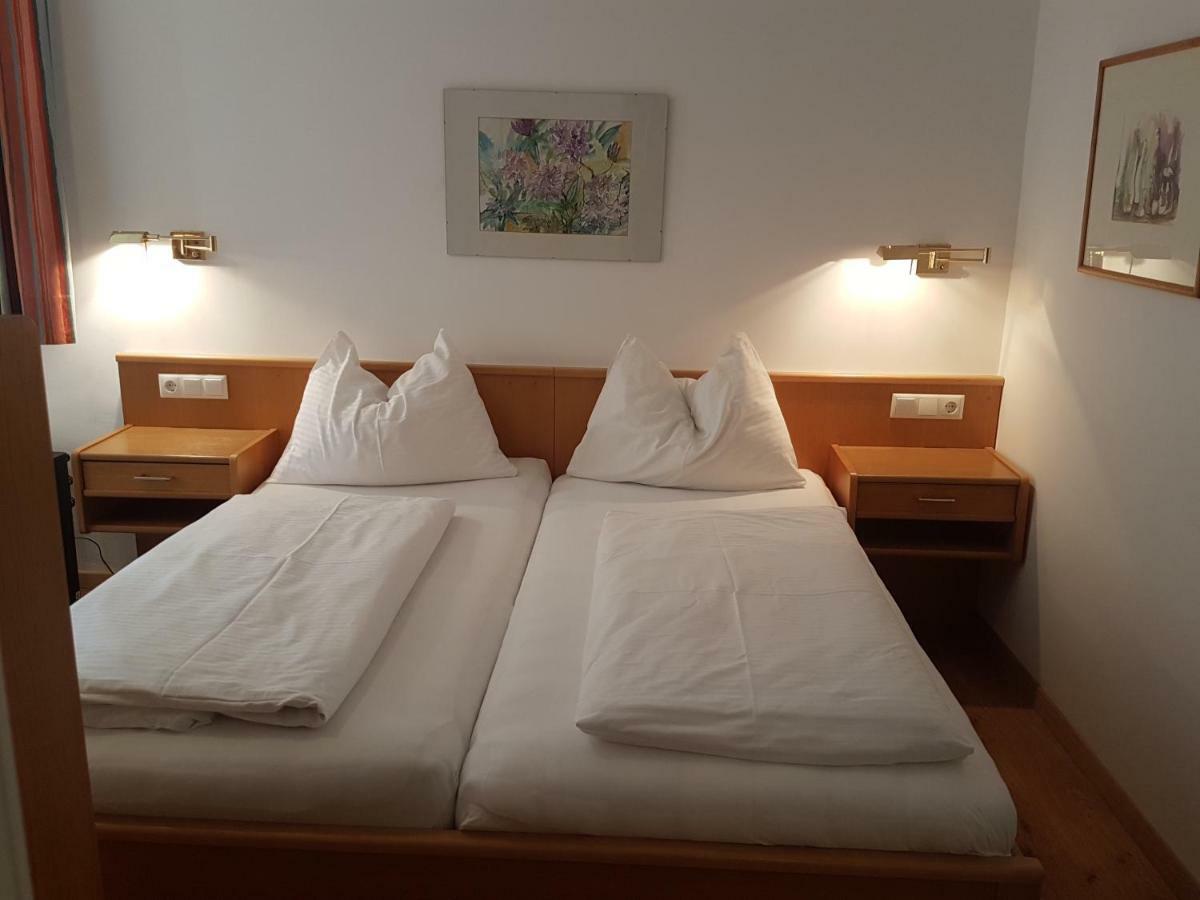 Comfort Rooms Bruckner Бадгаштейн Экстерьер фото